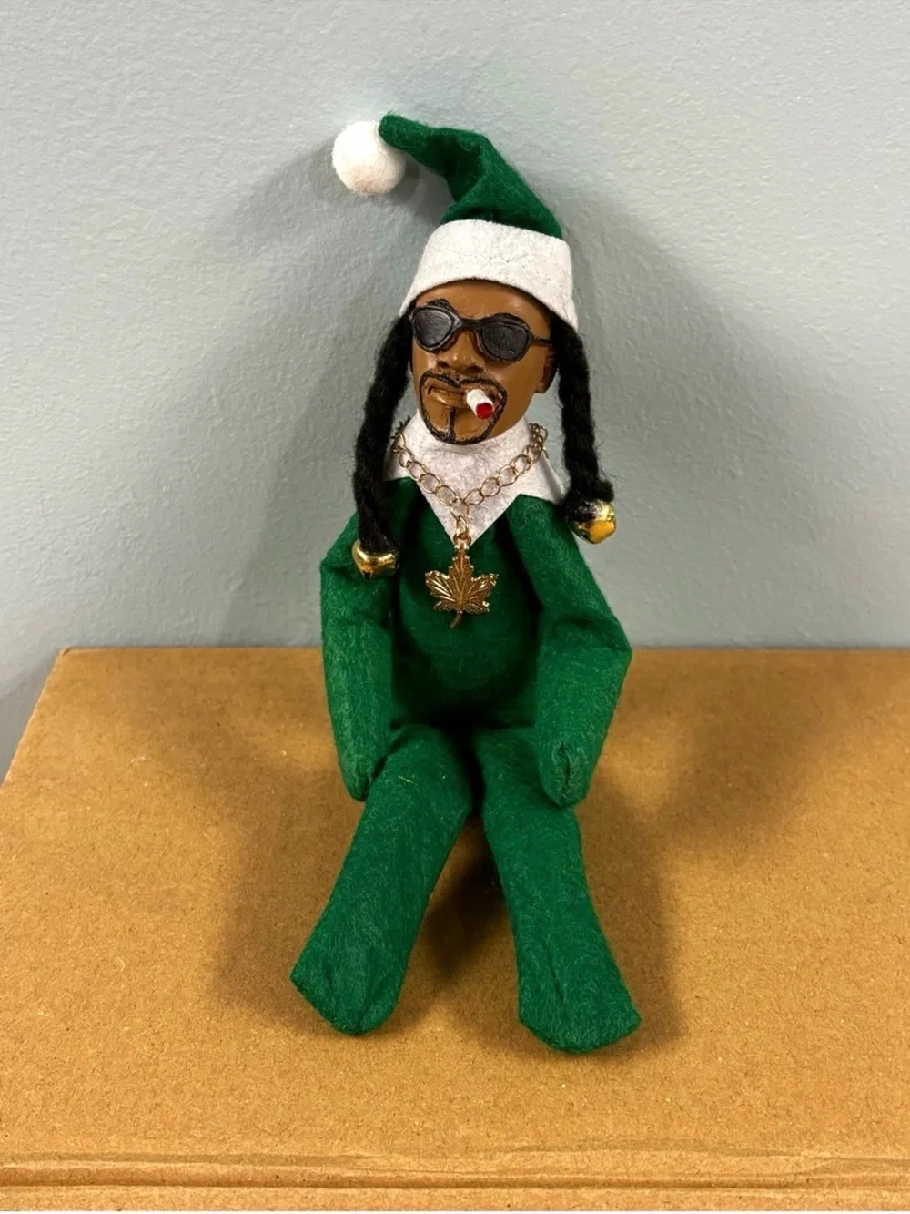 SNOOP ON A STOOP Holiday Elf in green or red with dreads necklace and New in box